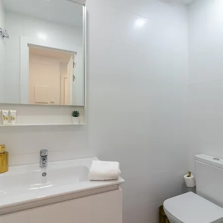 Flatguest Luxury Terrace Loft - Wifi *
