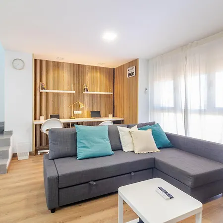 Flatguest Luxury Terrace Loft - Wifi *
