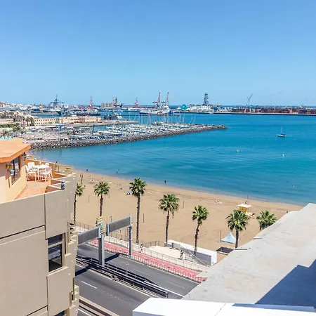 Flatguest Luxury Terrace Loft - Wifi Apartment